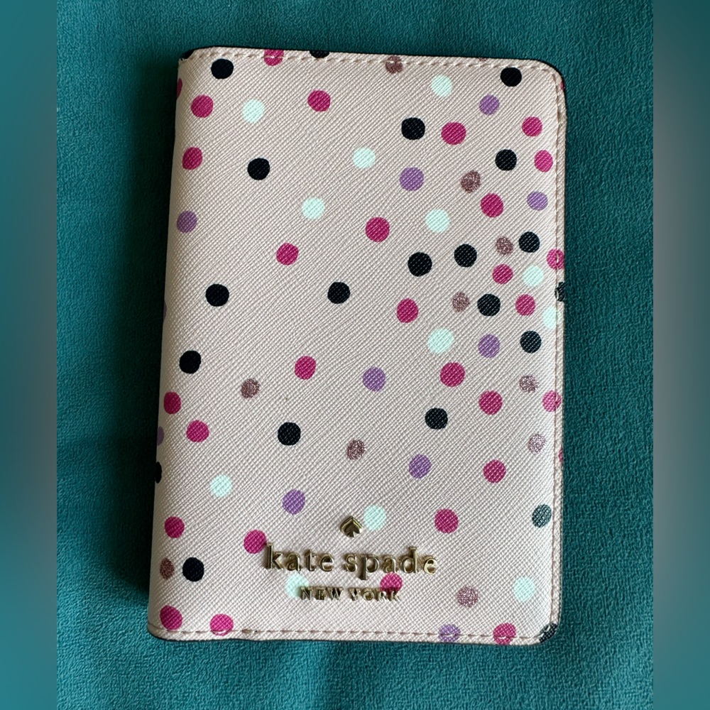 Kate spade passport holder
